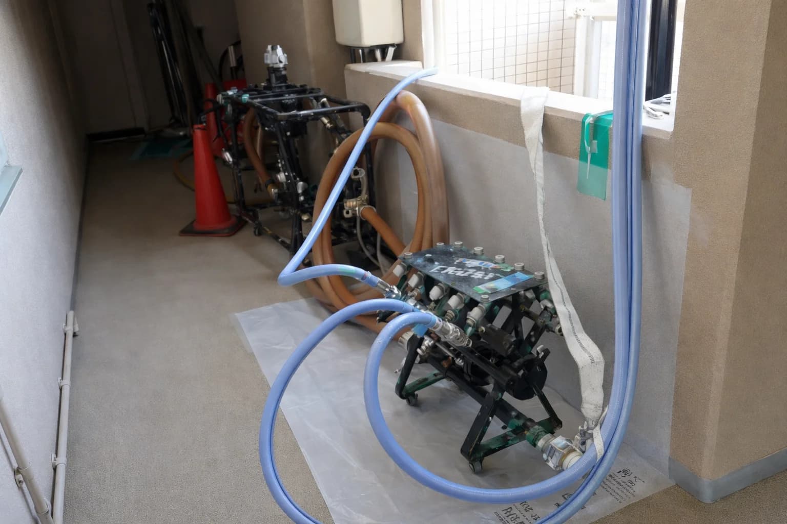 ライニング施工機器